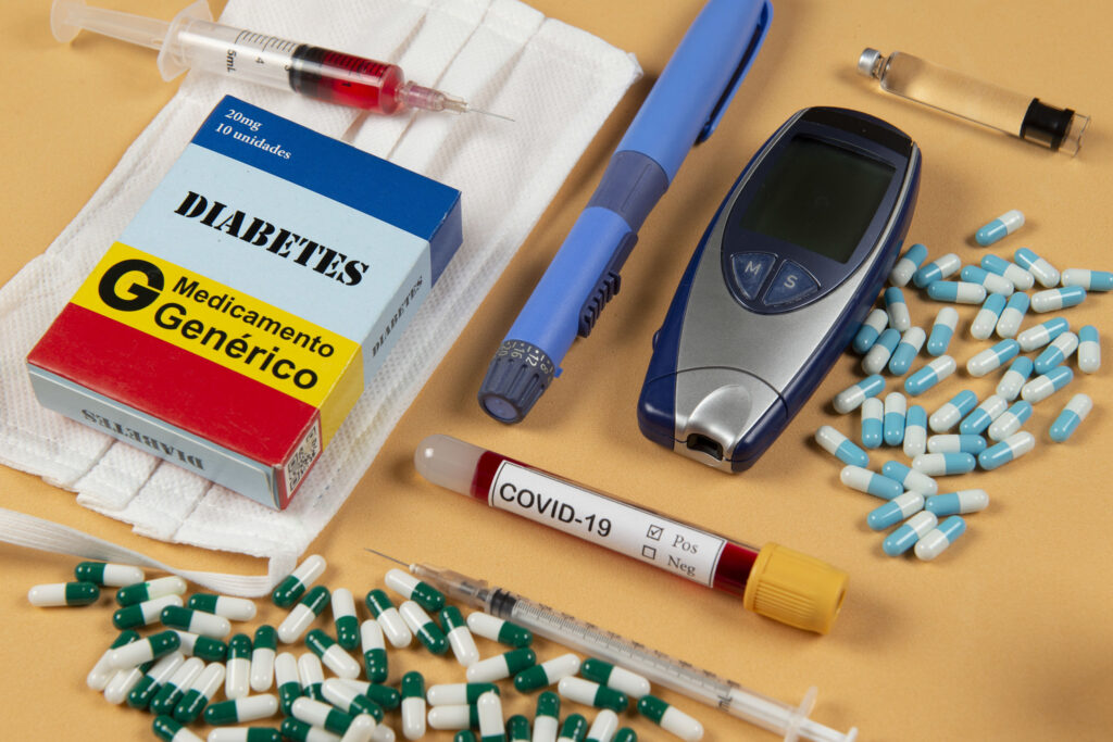 中大研究團隊最近採用了一種名為「孟德爾隨機化」（Mendelian randomisation）的統計方法，尋找可能與新冠肺炎相關的高危因素。