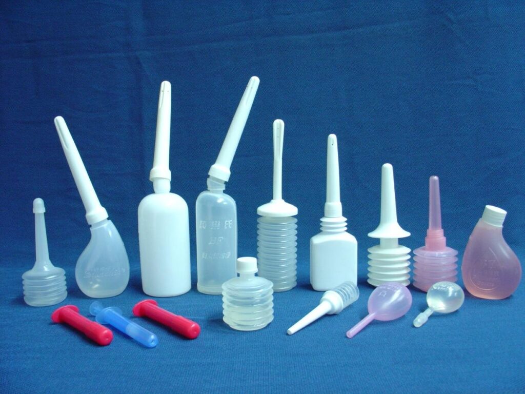 很多人誤以為灌洗陰道就可以去除異味，事實上，用清水就能達到最好的清潔效果，如果使用太多肥皂或沐浴乳反而會破壞弱酸性的正常PH值，令細菌滋生。