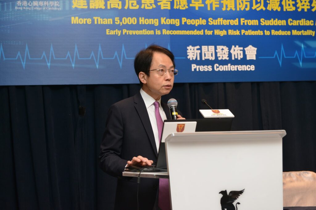 劉柱柏醫生提醒猝死高危人士，例如家庭成員有猝死病史、冠心病及心肌梗塞患者，應保持良好的生活習慣及控制三高