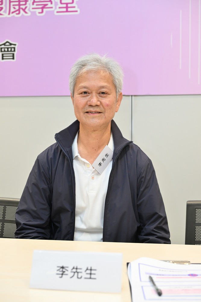 患者李先生曾經三條血管堵塞，通波仔後積極復康，透過控制飲食及運動訓練，現在已恢復病發前的心臟狀態，甚至參加馬拉松半馬及30km單車賽。